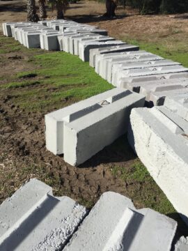 Big concrete blocks