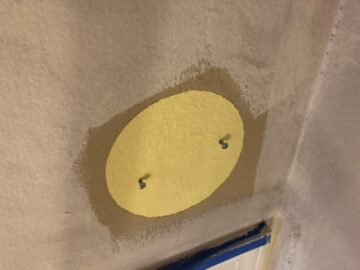 Original yellow color of the guest room