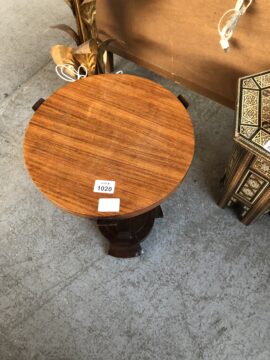 Wee side table